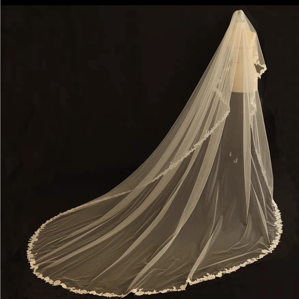 Cathedral Floral Lace Wedding Veil